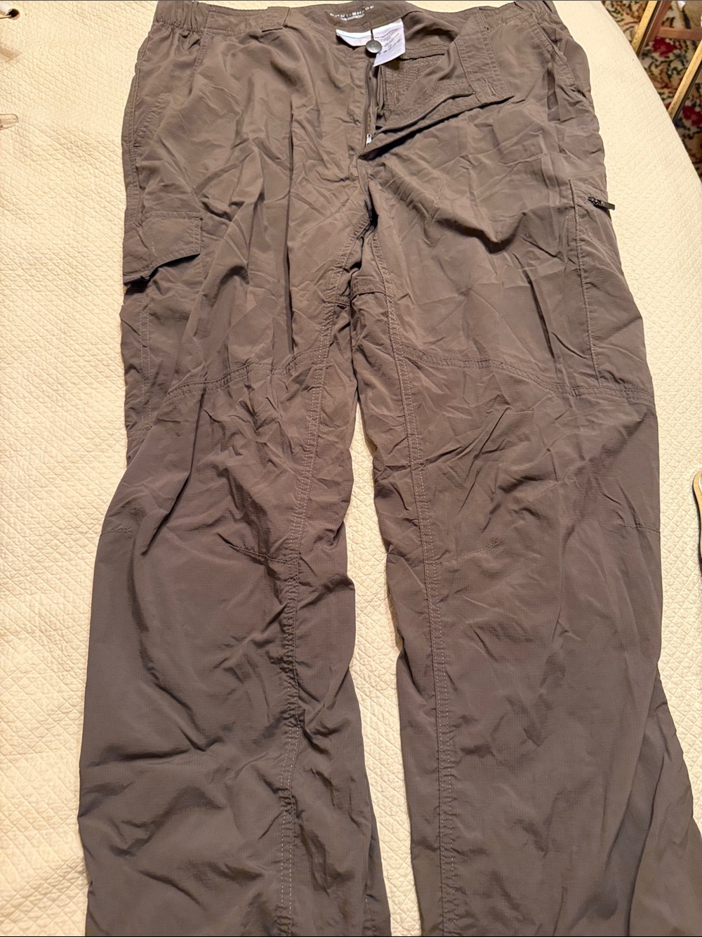 Columbia Men's Cargo Pants in Dark Brown